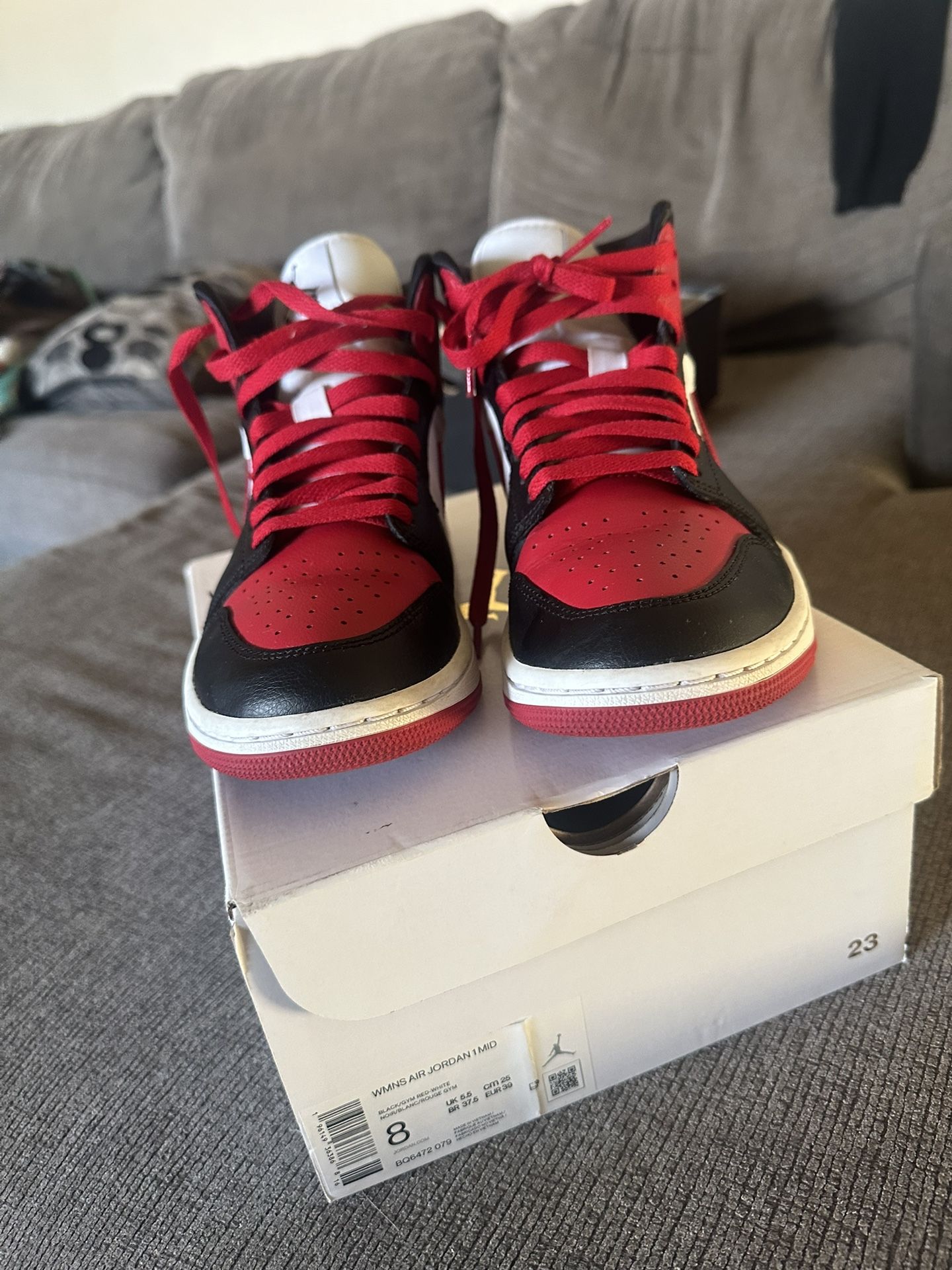 Air Jordan 1 Mid Size 8
