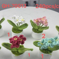 12 Pieces Mini Crochet Flowers Potted Plants Handmade Heart Love Potted Plant Artificial Knitted Flower for Women Bulk Teacher Appreciation Presents,P