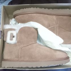 👢💎NEW WOMAN'S UGGS 💎👢