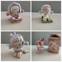 POP MART SKULLPANDA Figures – Lot of 4