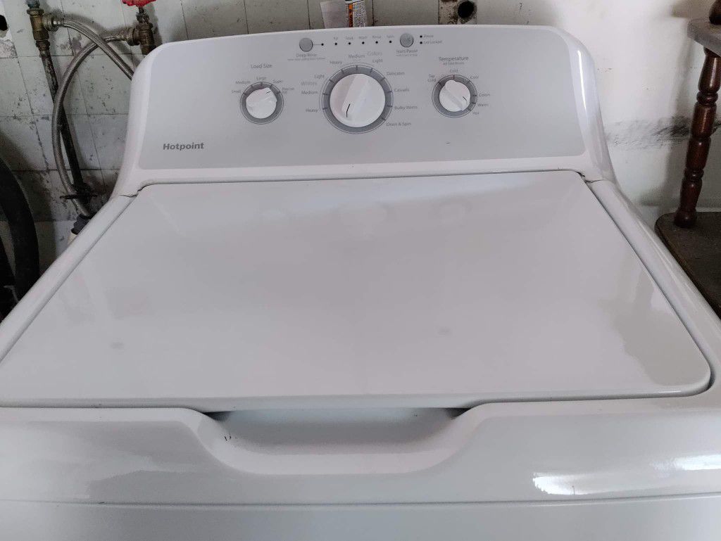 Ge hotpoint washer and dryer Set 