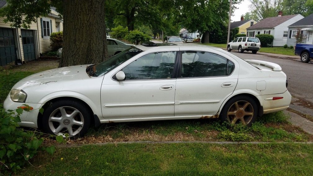 2000 Nissan Maxima