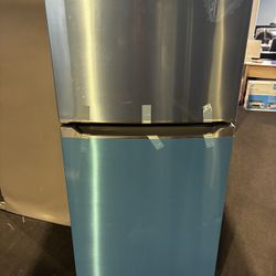 Brand New Open Box 30 And 33 Inch Refrigerators 