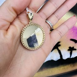 14k Double Face Picture Pendant 