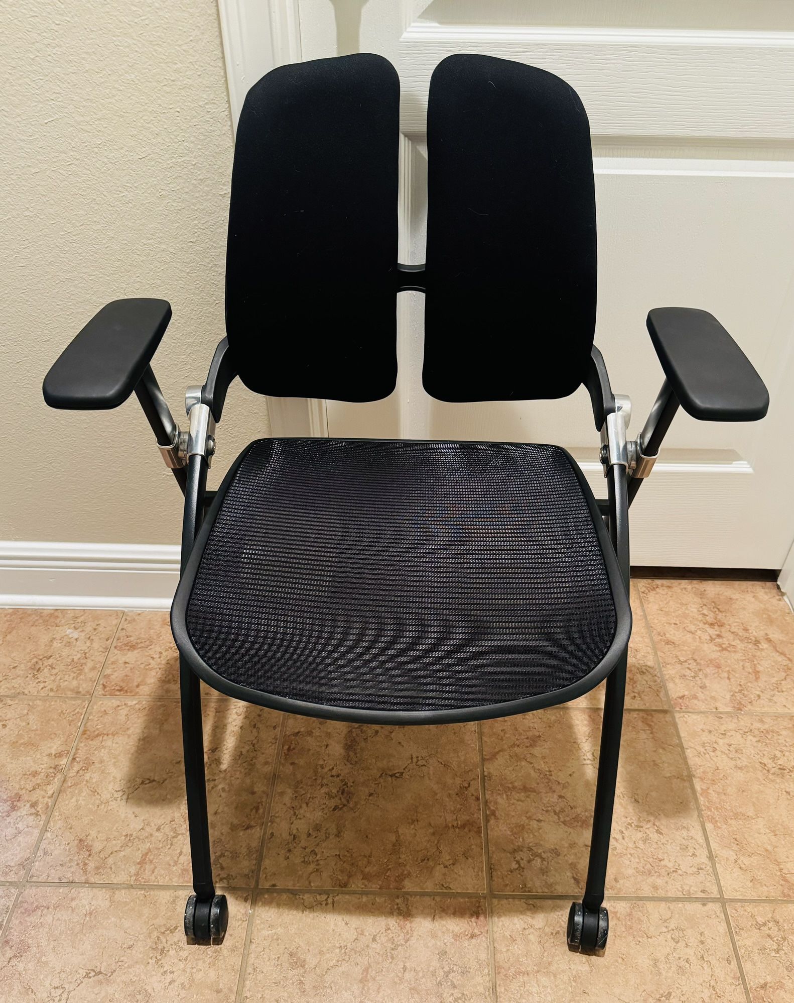 Foldable Rolling Desk Chair 24”D x 33”W x 25”H $40 Price is Firm Windermere Pick Up