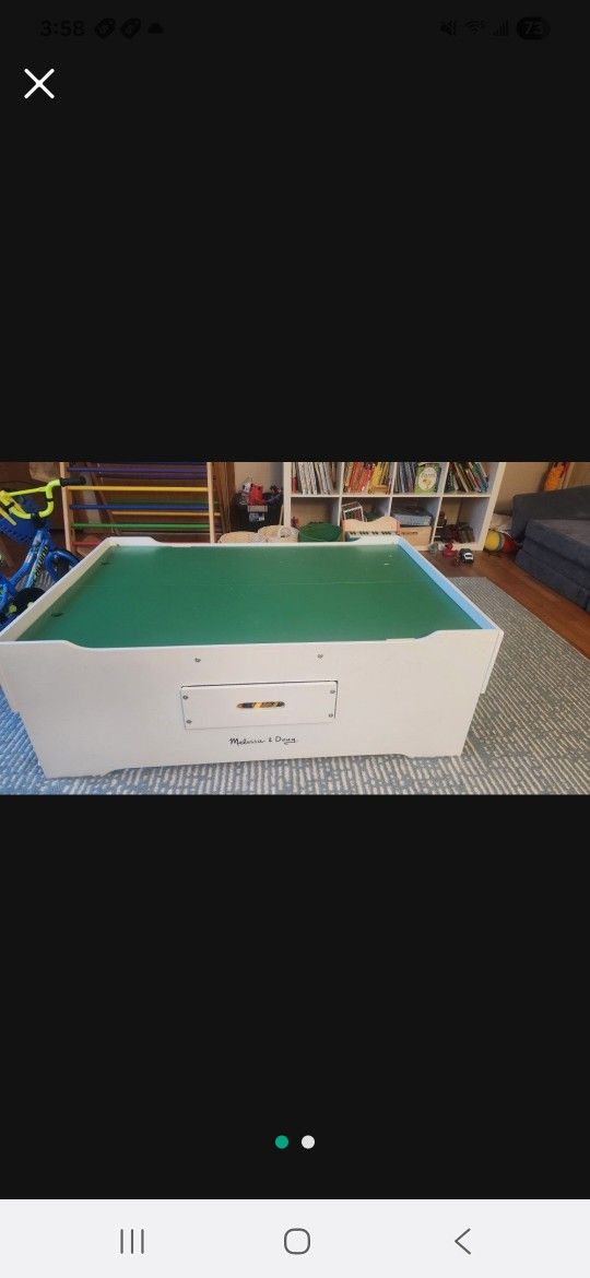 Kids Train Table