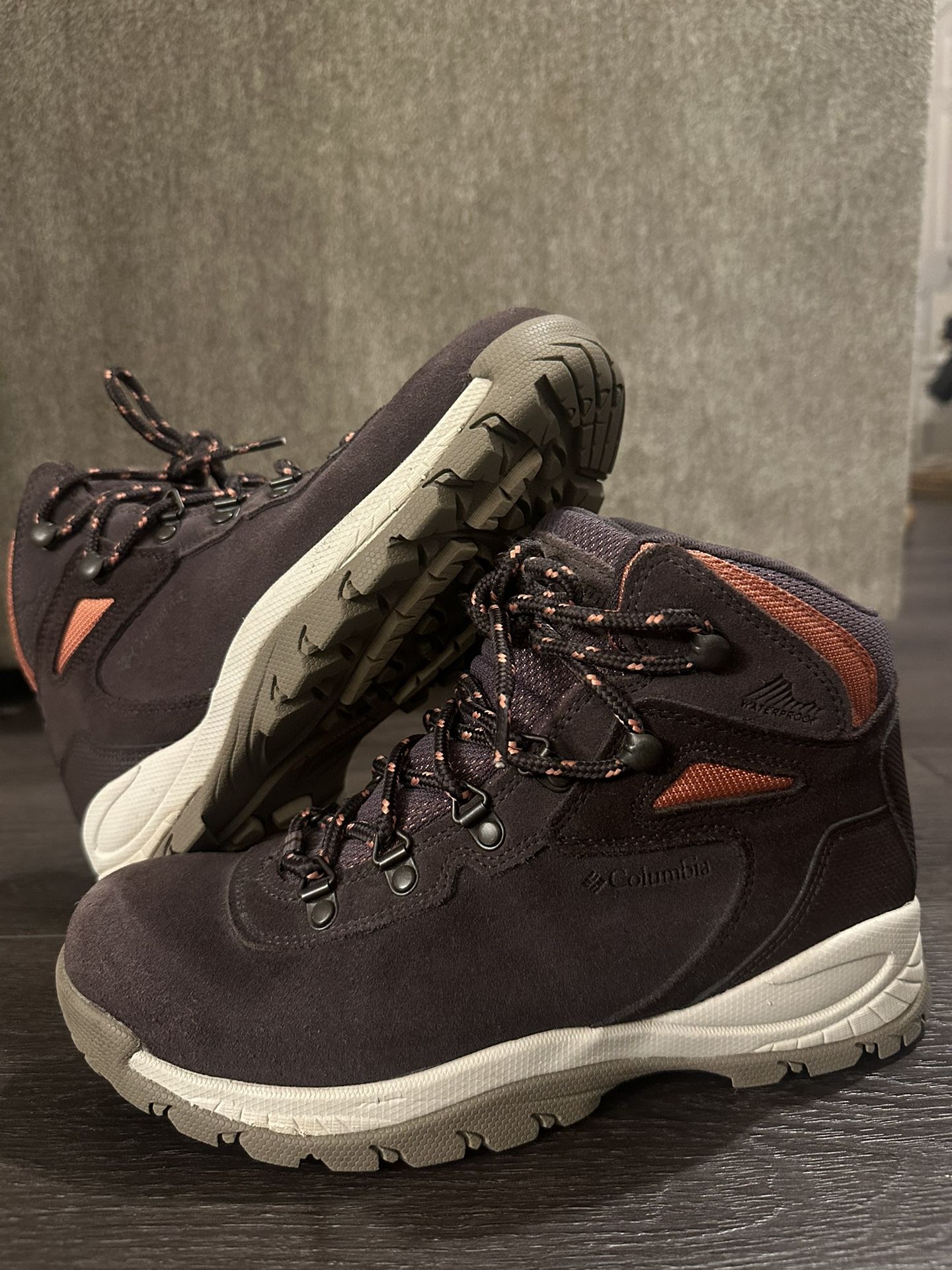 Columbia hiking Boots 40.00 OBO