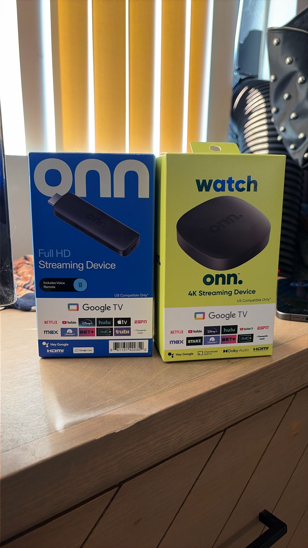 📺 Streaming Device + Extras – Great Condition!