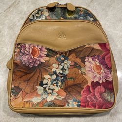Casa Lopez Handbag/Backpack 
