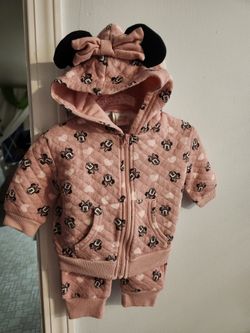 Minnie Mouse Outfit