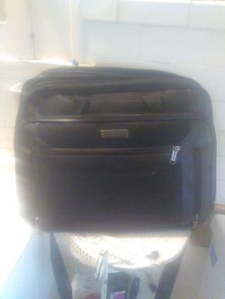 Keneth Cole Laptop Bag
