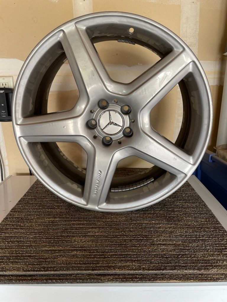 20 Inch AMG Mercedes Rims and Tires