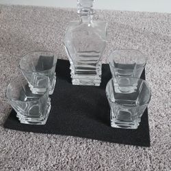 Liquor Decanter Set w/ 4x Glasses