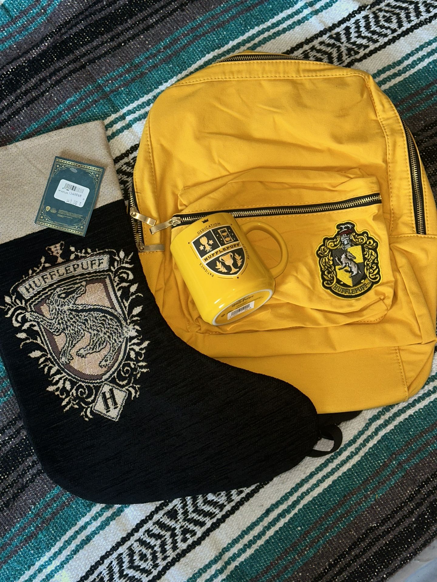 Harry Potter Hufflepuff Bundle