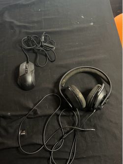 Gaming headset and razor mouse