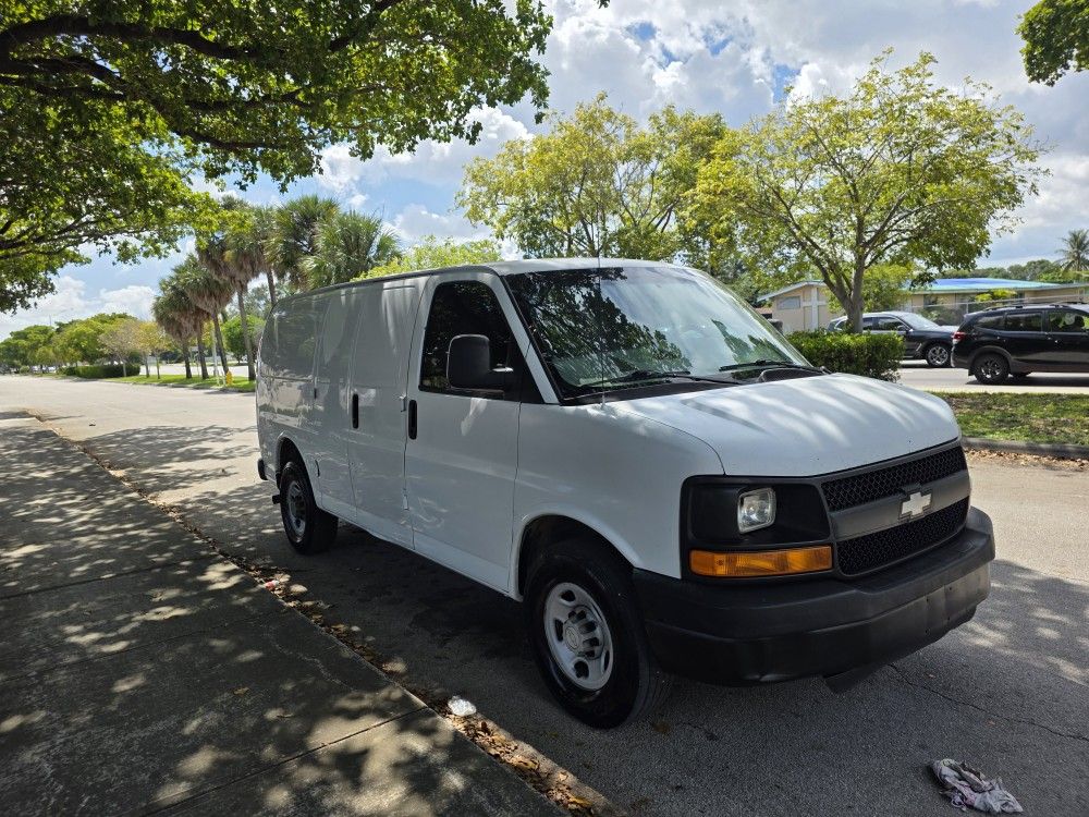 Chevy Express Van Cargo 