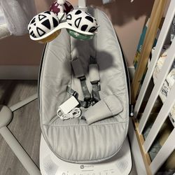 Mamaroo 4moms
