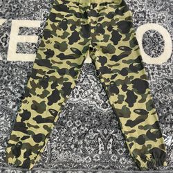 Bathing Ape sweatpants 