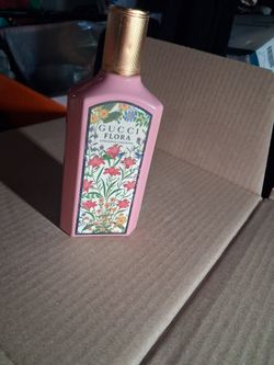 Gucci Flora Gorgeous Gardenia Perfume 3.3 oz (100ml) — Almost Full