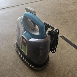 Bissell Cleaning Vacuum 