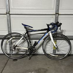 Fuji team Fc-770 road bike