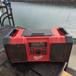 Milwaukee Job Site Radio