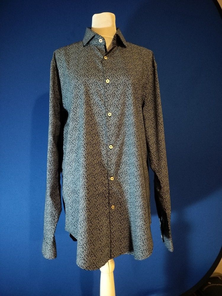 Men's Blue Stars Zara Man Long Sleeved Button Down Dress Shirt (Size Large Slim Fit)