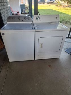 Whirlpool Washer and Dryer Set