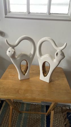 Cat Figurines