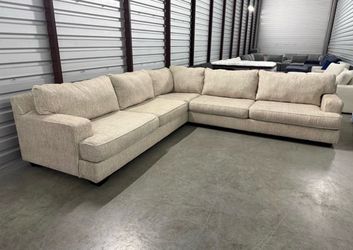 Beautiful Cream Rawcliffe 3-Piece Sectional Delivery 🚚 Avail