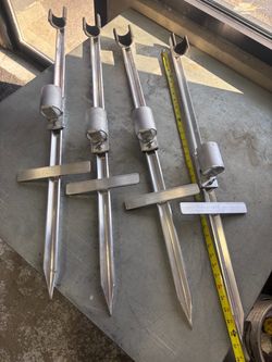 Aluminum fishing rod holder