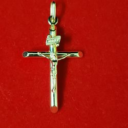 14kt Gold Cross Pendant 