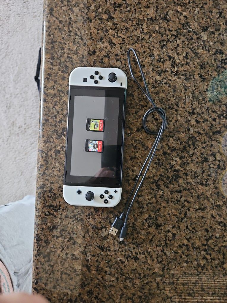 Nintendo Switch...