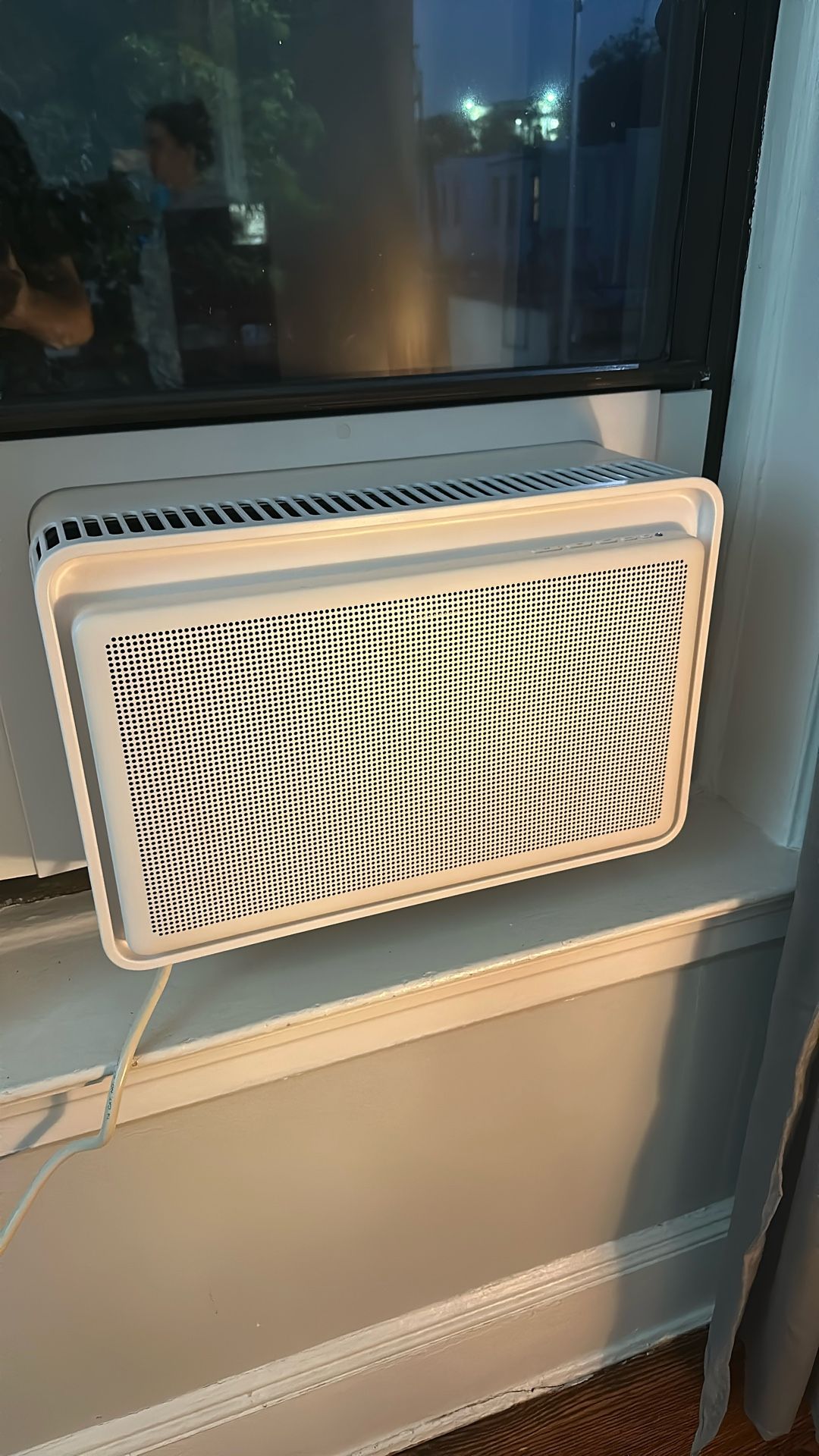 Windmill 8,000 BTU WhisperTech Window AC – Like New (June 2025)