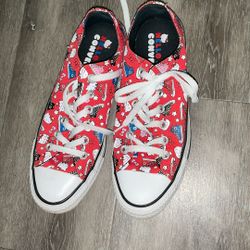 Converse Men's Hello Kitty X Chuck Taylor All Star Low