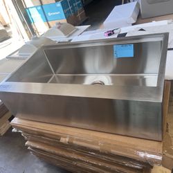 Kitchen Sink Farm House 