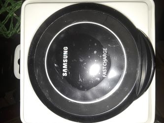 Brand new wireless phone charger for iPhone 8 X or Samsung galaxy s6 s7 s8 s9 or note. Xperia.