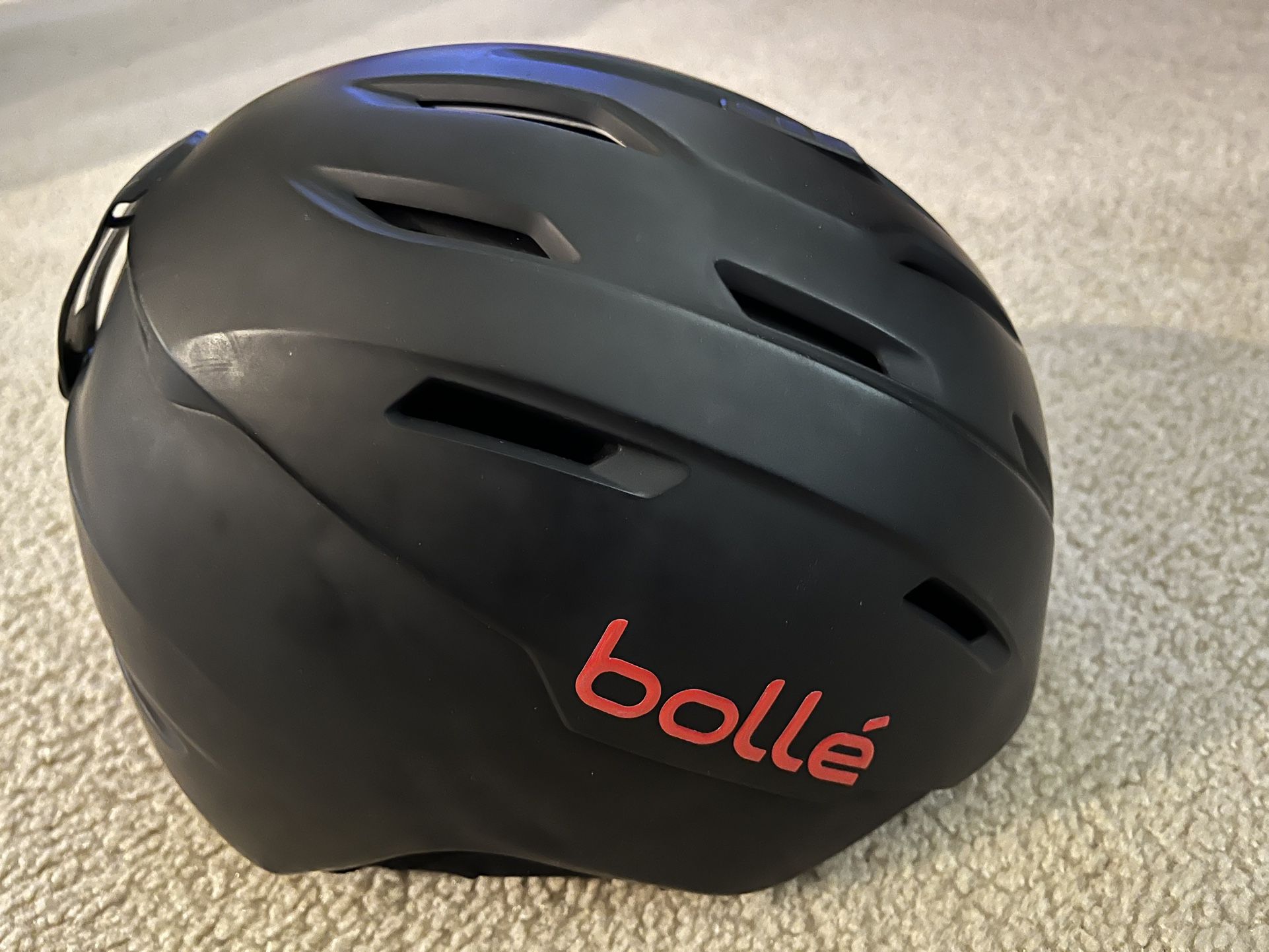 Ski Snowboard Helmet. Bolle’.