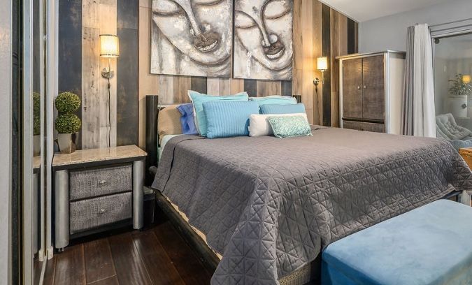 Sturdy Full Wood bedroom set