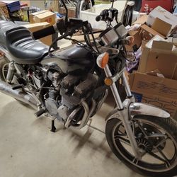 Honda Nighthawk + Honda XR200r