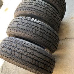 4 new bridgestone dueler A/T tires, 255/55r20