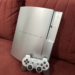 Sony PS3 Satin Silver (80 GB, Limited Edition)