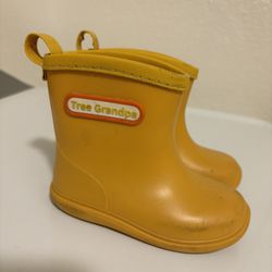 Tree Grandpa Boots Size 13