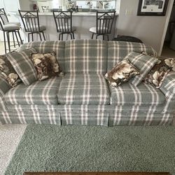 Sofa Bed With Pillows 