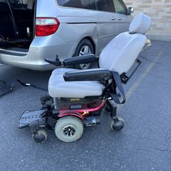 HARMAR WHEELCHAIR LIFT