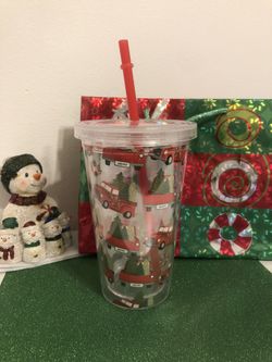 Holiday Tumbler Comes With Straw And Straw Brush Cleaner 