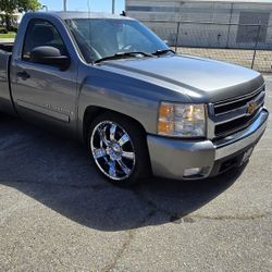 2007 Silverado Low Miles V8