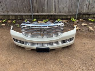 07-14 LINCOLN NAVIGATOR FRONT BUMPER with GRILL