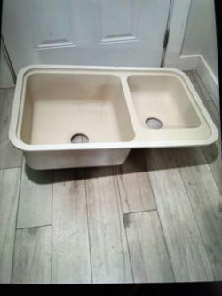sink double bowl 32  W x 22 L x 9 D inches