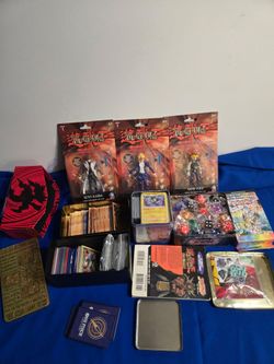 Yugioh/pokemon Cards and other(s) lot